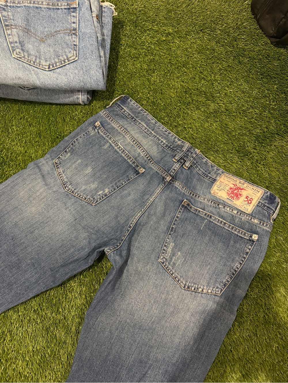 Dolce & Gabana VINTAGE Men's Light Blue Denim Jeans - Comfortable Everyday Style